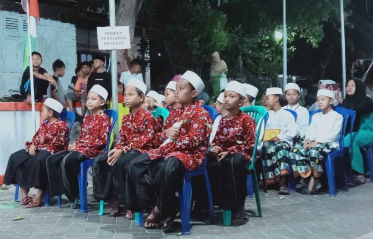Berbagai kalangan dan usia mengikuti gelaran Festival Diba' ke 12. Foto: Atiq Mujahid/NUGres