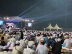 Tabligh Akbar yang dihadiri oleh Habib Umar bin Hafidz pada Selasa (22/8/2023) malam, di Gelora Joko Samudro Gresik, berjalan penuh khidmat dan lancar. Foto: NUGres