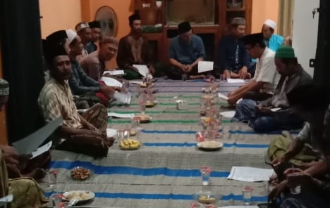 Jumat Legian Pengurus Ranting Nadhlatul Ulama (PRNU) Sambogunung Dukun Gresik. Foto: dok PRNU Sambogunung/NUGres