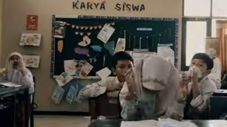 Teaser film pendek "Dhifa" yang diproduksi oleh siswa kelas V SD NU Nurul Ishlah Randuagung Kebomas Gresik, sebagai media edukasi Projek Penguatan Profil Pelajar Pancasila (P5). Foto: Tangkapan layar YouTube SD NU Nurish/NUGres