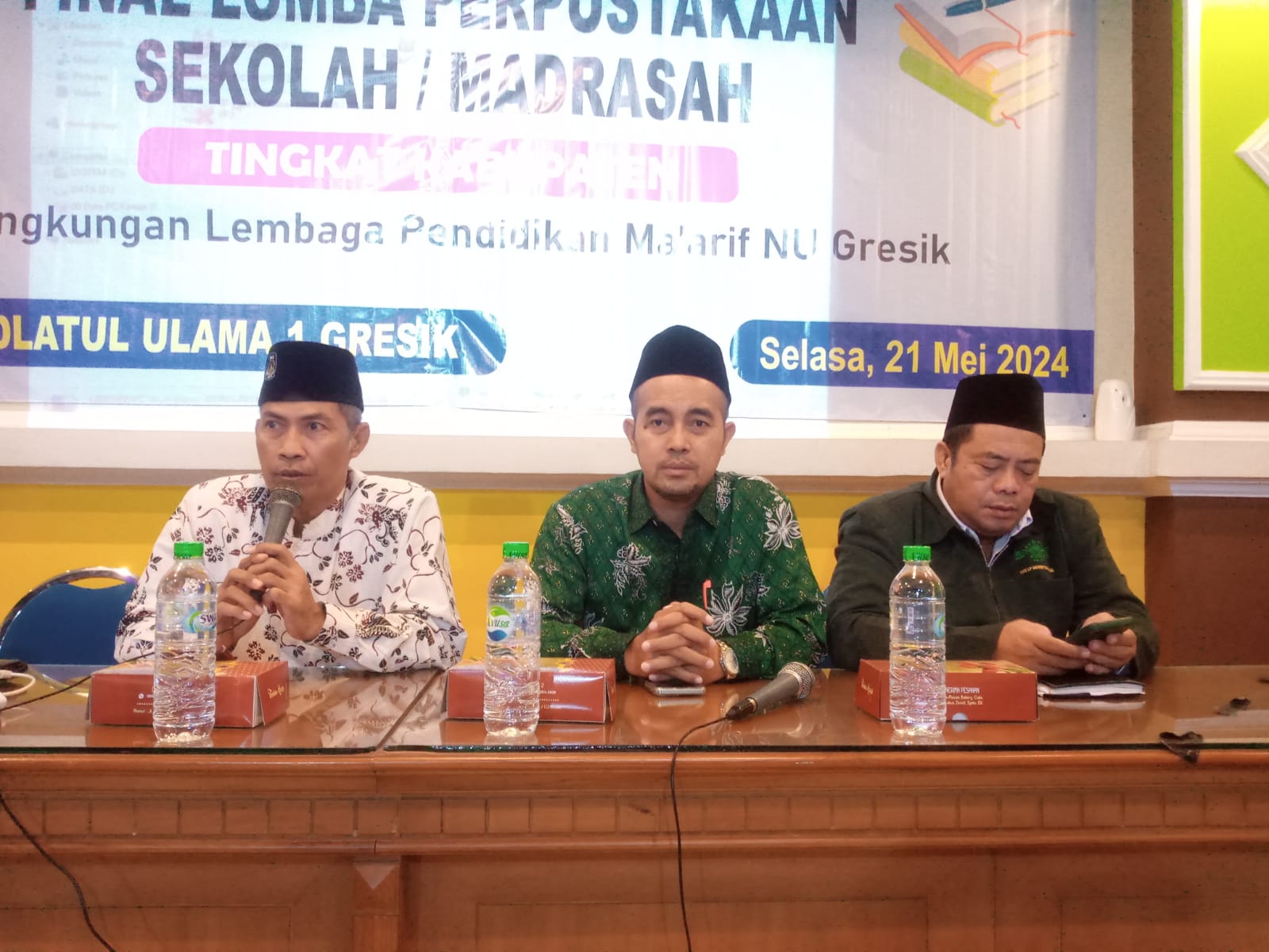 Wakil Ketua LP Ma'arif Cabang Gresik, Drs H. Agus Syamsudin, MA., saat menyampaikan sambutan. Foto: dok LP Maarif NU Cabang Gresik