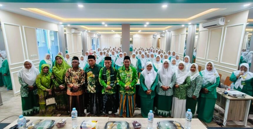 Tiga Pimpinan Anak Cabang Fatayat NU Menganti, Driyorejo dan Kedamean menyelenggarakan Latihan Kader Dasar (LKD) bersama. Foto: dok Panitia/NUGres