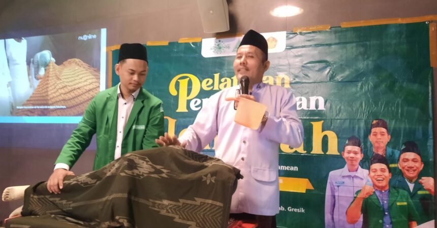 Pelatihan Pemulasaran Jenazah, "Merubah Mindset: dari Takut Menjadi Berani dalam Merawat Jenazah" disambut antusias 60 peserta dari berbagai ranting di Kedamean, Gresik. Foto: dok PAC GP Ansor Kedamean/NUGres