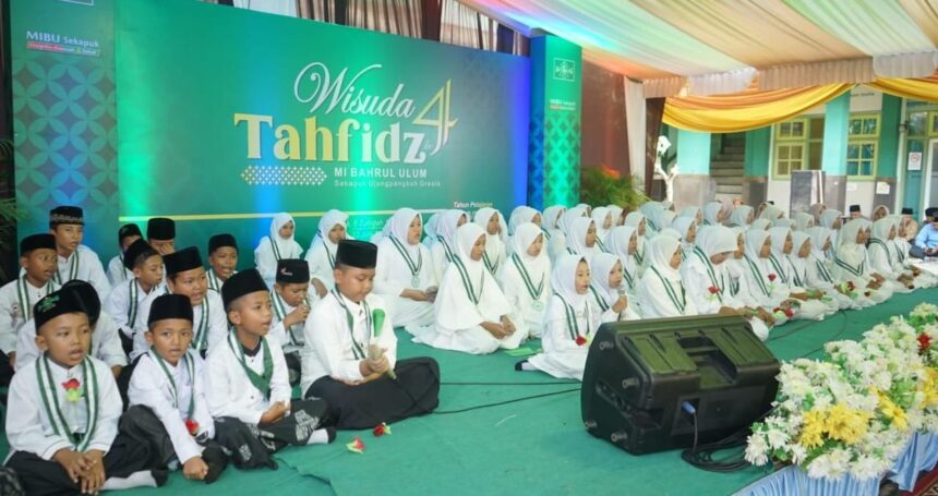 Rangkaian Wisuda Tahfidz ke-4 Madrasah Ibtidaiyah Bahrul Ulum (MIBU) Sekapuk Ujungpangkah Gresik, pada Kamis (13/6/2024). Foto: dok MIBU Sekapuk/NUGres