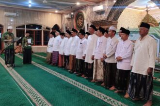 Selain berbagai informasi penting disampaikan dalam Lailatul Ijtima' MWCNU Bungah, juga dilangsungkan pula Pengukuhan Pengurus Ranting Nahdlatul Ulama (PRNU) Bedanten masa khidmat 2024 - 2029, Sabtu (27/7/2024). Foto: dok LTN MWCNU Bungah/NUGres