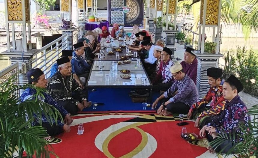 Alumni PKPNU XXVI MWCNU Kebomas menggelar musyawarah dan reuni kader, Ahad (11/8/2024). Foto: Luthfi/NUGres