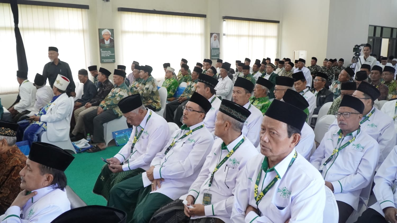 Peserta dan tamu undangan pembukaan Musyker ke-II PCNU Gresik. Foto: Kautsar/NUGres