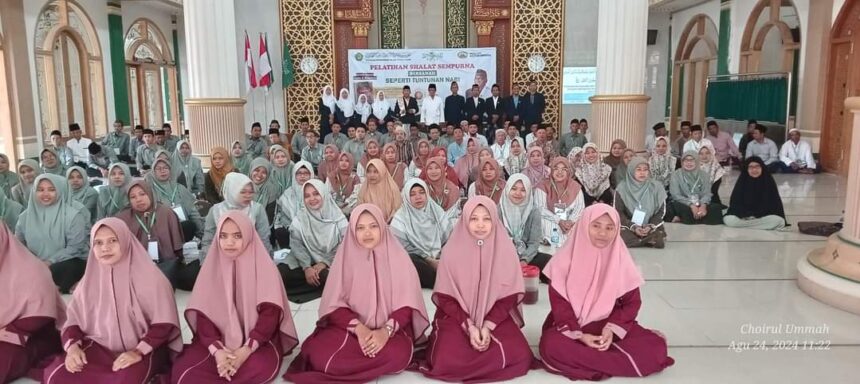 Pelatihan Salat Sempurna Angkatan Ke-XVI yang diselenggarakan LTMNU Gresik bekerja sama dengan lembaga pendidikan dan takmir masjid, Sabtu (24/8/2024) . Foto: dok LTMNU Gresik/NUGres