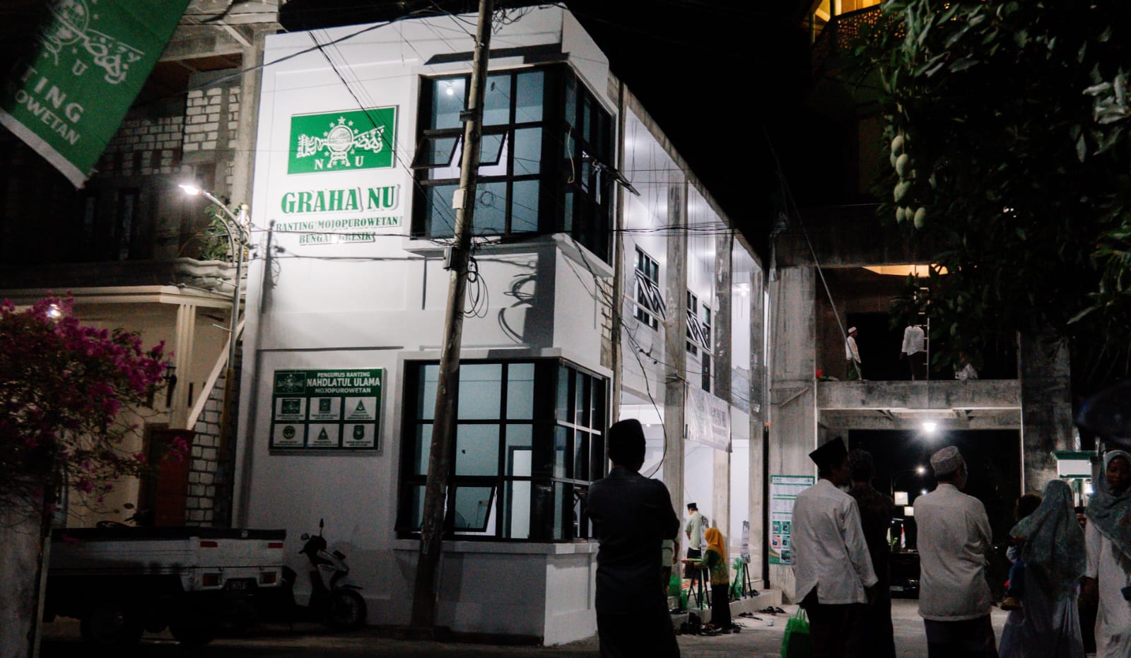 Graha NU Ranting NU Mojopuro Wetan yang diresmikan di sela Lailatul Ijtima' yang berlangsung pada Sabtu (29/9/2024) malam. Foto: dok LTN MWCNU Bungah/NUGres