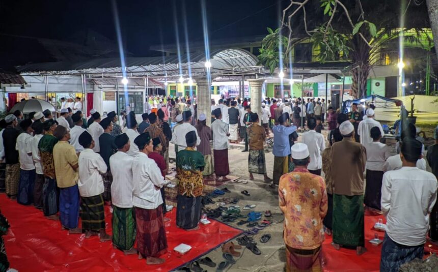 Warga Nahdliyin Gresik Mojokerto hingga Lamongan Menghadiri Haul Ponpes Aswaja Balongpanggang, Senin (2/9/2024). Foto: dok panitia Haul Ponpes Aswaja Balongpanggang/NUGres