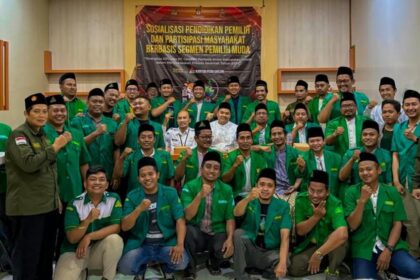 KPU Gresik melakukan sosialisasi serta mengajak Pimpinan Cabang (PC) GP Ansor Gresik menyukseskan Pilkada 2024, Senin (16/9/2024). Foto: dok PC GP Ansor Gresik/NUGres