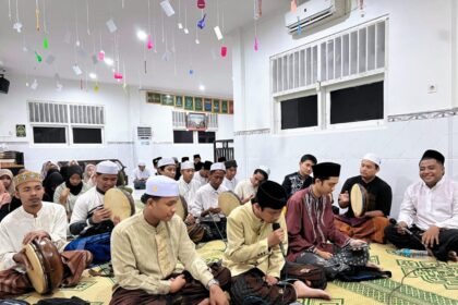 Pimpinan Anak Cabang (PAC) IPNU IPPNU Gresik memperingati Maulid Nabi Muhammad Saw 1446 Hijriah, Jumat (27/9/2024) malam. Foto: dok PAC IPNU IPPNU Gresik/NUGres