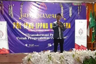 Hadir memberikan sambutan pembukaan Konferancab ke-X PAC IPNU IPPNU Kedamean, mewakili jajaran Pimpinan Cabang (PC) IPNU IPPNU Gresik, Ketua PC IPNU Gresik Mohammad Nasih Alhashas membagikan inspirasi dan motivasi kepada kader IPNU IPPNU di Kedamean dan Korcam Selatan, Sabtu (5/10/2024) malam. Foto: Instagram @pacipnuippnukedamean/NUGres