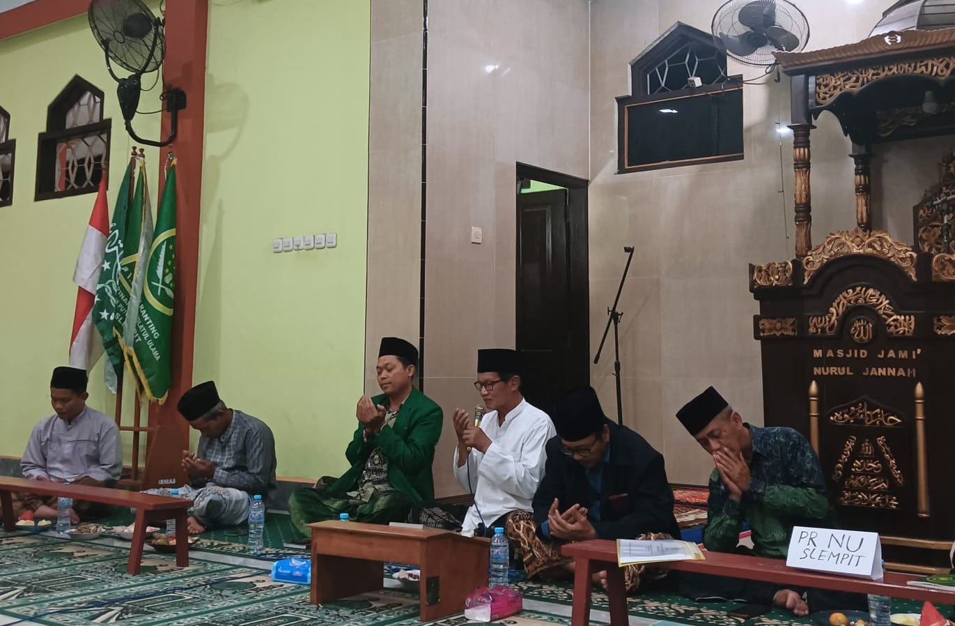 Jajaran Syuriyah dan Tanfidziyah serta PRNU Slempit dengan khidmat dan kebersamaan dalam ajang Turba. Foto: dok MWCNU Kedamean/NUGres