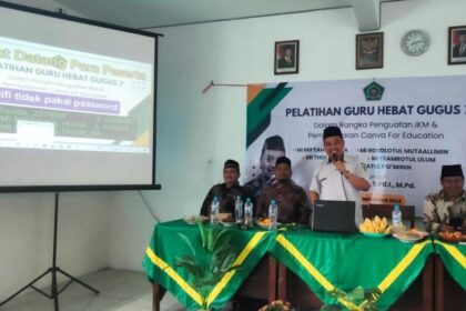 Peringati Hari Guru Nasional 2024, KKMI Gugus 7 Mengare Komplek Gresik Selenggarakan Pelatihan Guru Hebat, Selasa (26/11/2024). Foto: dok KKMI Gugus 7 Mengare Komplek/NUGres