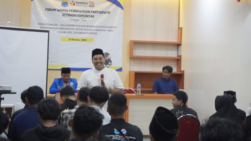 Bawaslu menggandeng Pergerakan Mahasiswa Islam Indonesia (PMII) Cabang Gresik, dengan mengadakan Forum Warga Pengawasan Partisipatif Berbasis Komunitas. Kegiatan ini berlangsung di Gedung PCNU Gresik, Kamis (31/10/2024) malam. Foto: dok PC PMII Gresik/NUGres