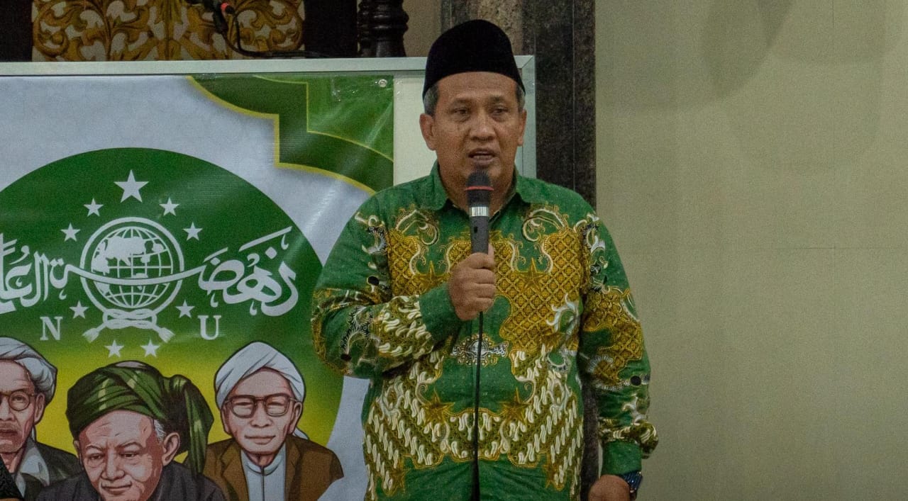 KH Fathan Anwari menyampaikan maidhoh hasanah tentang kesabaran. Foto: dok LTN MWCNU Bungah/NUGres