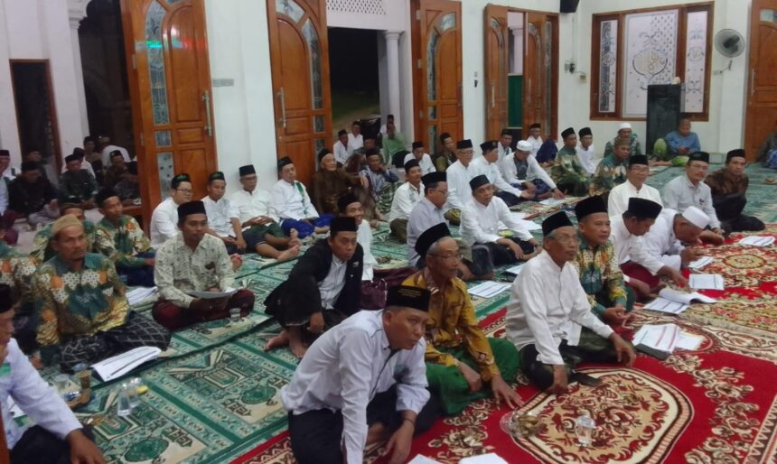 Bimtek Pengukuran Kinerja Tim PCNU Gresik Warnai Lailatul Ijtima' ke-26 MWCNU Dukun, Selasa (24/12/2024). Foto: dok MWCNU Dukun/NUGres