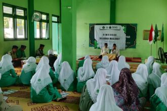 Bimbingan Keluarga Maslahah jadi kegiatan perdana Pimpinan Anak Cabang (PAC) Ikatan Sarjana Nahdlatul Ulama (ISNU) Dukun, Gresik, Jumat (20/12/2024). Foto: dok PAC ISNU Dukun/NUGres