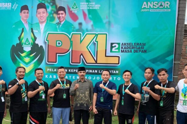 Tingkatkan kualitas kader, Pimpinan Cabang (PC) GP Ansor Gresik delegasikan 9 orang kader mengikuti PKL di Mojokerto. Foto: dok PC GP Ansor Gresik/NUGres