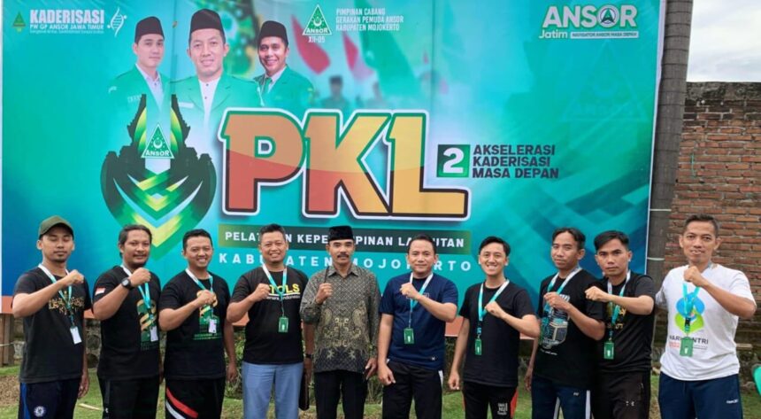 Tingkatkan kualitas kader, Pimpinan Cabang (PC) GP Ansor Gresik delegasikan 9 orang kader mengikuti PKL di Mojokerto. Foto: dok PC GP Ansor Gresik/NUGres