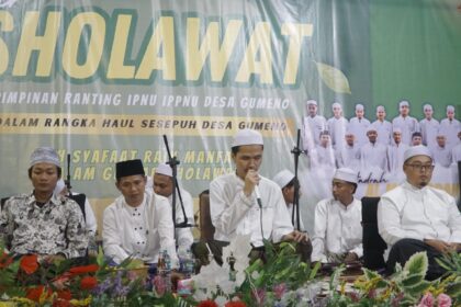 Gebyar Sholawat dalam rangkaian Haul Sesepuh Desa Gumeno, Kecamatan Manyar, Kabupaten Gresik sukses berlangsung pada Sabtu (25/1/2025). Foto: dok Cyber NU Gumeno/NUGres