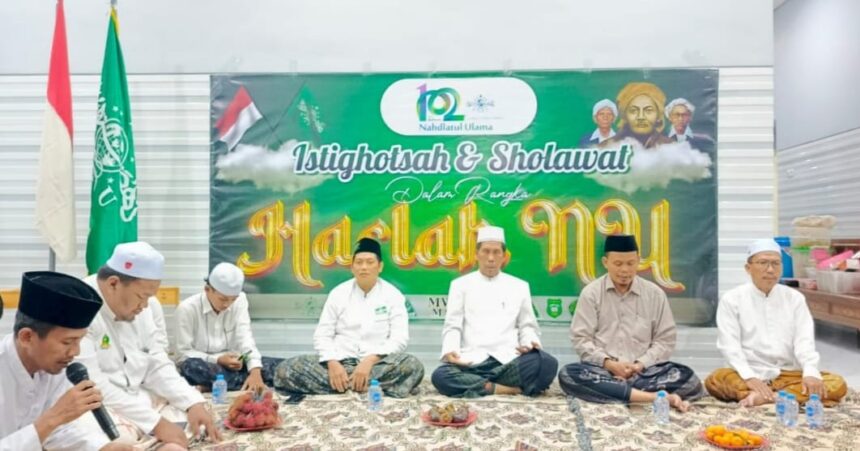 MWCNU Manyar Gresik menggelar berbagai acara doa bersama dan kegiatan sosial untuk memperingati Harlah NU ke-102, Kamis (16/1/2025). Foto: dok MWCNU Manyar/NUGres