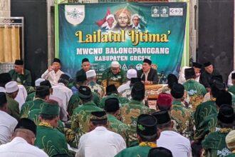 Lailatul Ijtima' MWCNU Balongpanggang Gresik pada Sabtu (4/1/2025).disampaikan rangkaian Konferensi XIV dan Pentingnya Memahami AD/ART Organisasi. Foto: dok MWCNU Balongpanggang/NUGres