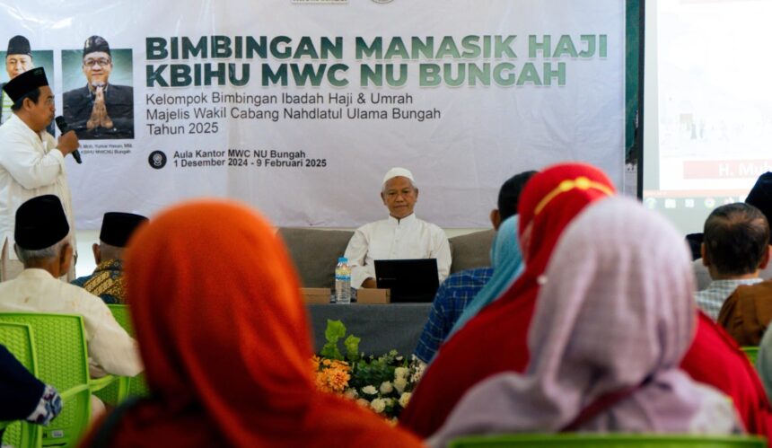 Kelompok Bimbingan Ibadah Haji dan Umrah (KBIHU) Majelis Wakil Cabang Nahdlatul Ulama Bungah (MWCNU Bungah) melanjutkan manasik haji yang ke-7 pada Ahad (19/01/2025). Foto: dok LTN MWCNU Bungah/NUGres