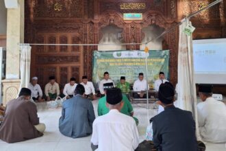 Mengisi peringatan Hari Lahir (Harlah) ke-102 Nahdlatul Ulama, MWCNU Cerme menggelar serangkaian kegiatan pengajian Ahad Pagi, Bimtek Pengukuran Kinerja Ranting NU, hingga Ta'aruf pengurus, pada Ahad (19/1/2025). Foto: dok MWCNU Cerme/NUGres