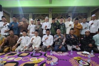 Majelis Wakil Cabang Nahdlatul Ulama (MWCNU) Kebomas, menggelar ta'aruf dan silaturrahmi pengurus baru masa khidmat 2024 - 2029, Sabtu (11/1/2025). Foto: dok MWCNU Kebomas/NUGres