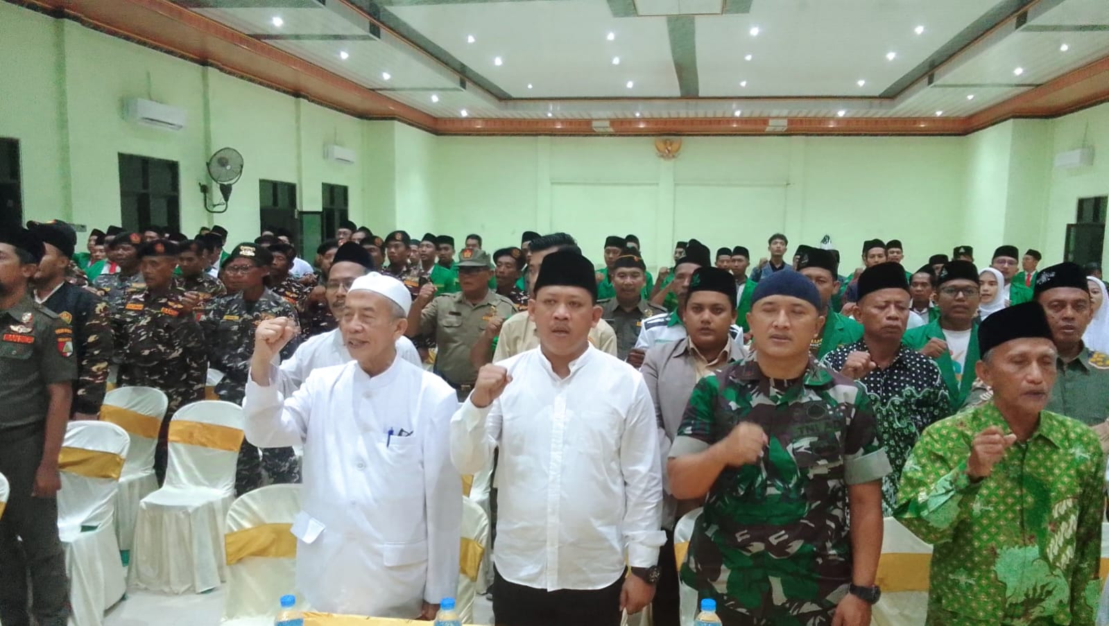 Sejumlah tokoh penting di Kecamatan Dukun turut menghadiri pelantikan PAC GP Ansor, MDSRA, dan Satkoryon Banser Dukun untuk masa khidmat 2024 - 2027. Foto: Syafik Hoo/NUGres