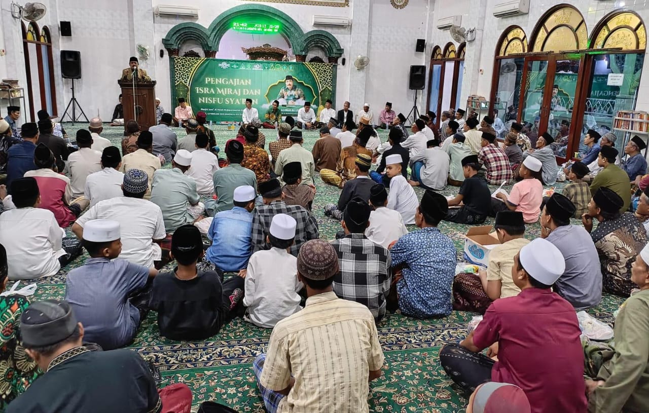 Diselenggarakan oleh Pengurus Ranting Nahdlatul Ulama (PRNU) Mojopurowetan, kegiatan ini bertujuan untuk memperkokoh silaturahmi antar warga desa, serta berkirim doa kepada ahli kubur. Foto: dok PRNU Mojopurowetan/NUGres