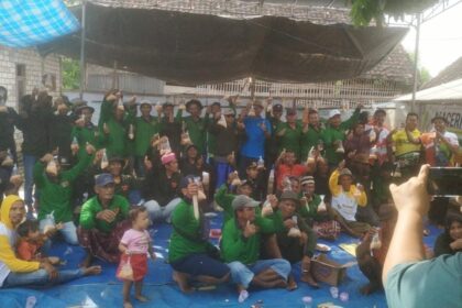 Ratusan petani di Desa Petung Kecamatan Panceng Gresik antusias mengikuti Kontes Jagung yang diselenggarakan oleh Lembaga Pengembangan Pertanian Nahdlatul Ulama (LPPNU) Ranting NU Petung, Jum'at (7/2/2025). Foto: dok PRNU Petung/NUGres