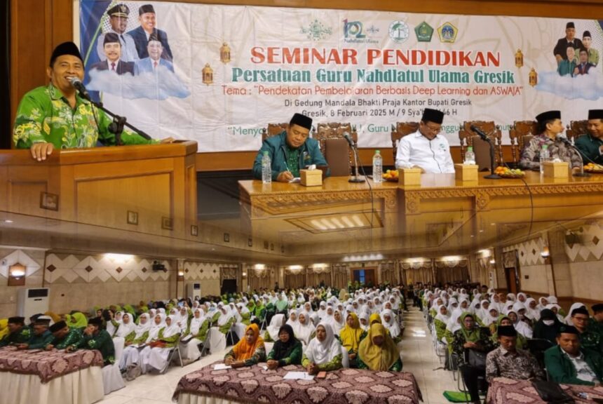 Rangkaian peringatan Harlah ke-102 NU, PC Pergunu Gresik menghadirkan Seminar Pendidikan bertemakan pembelajaran berbasis Deep Learning dan Aswaja, Sabtu (8/2/2025). Foto: dok PC Pergunu Gresik/NUGres