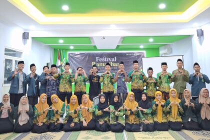 Ngabuburit Media Pengenalan Jurnalistik Dasar menjadi rangkaian kegiatan Festival Ramadan 2025 yang diselenggarakan oleh Pimpinan Anak Cabang (PAC) IPNU IPPNU Bungah. Foto: dok PAC IPNU IPPNU Bungah/NUGres