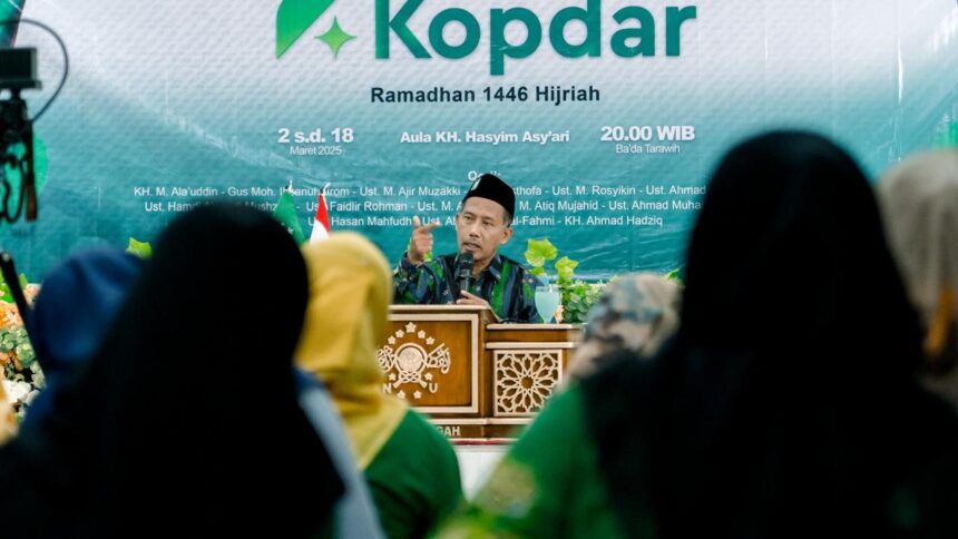 Lailatul Kopdar Ramadan 1446 H MWCNU Bungah, di hari keempat ngaji kitab Al-Misku Al-Faih, menghadirkan qori' Ustadz Musthofa. Foto: dok LTN MWCNU Bungah/NUGres