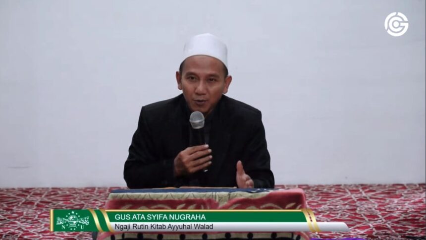 Pengajian rutin di Gedung PCNU Gresik kembali digelar pada Selasa Kliwon (4/3/2025) dengan menghadirkan kajian kitab Ayyuhal Walad. Foto: YouTube NUGres Channel/NUGres